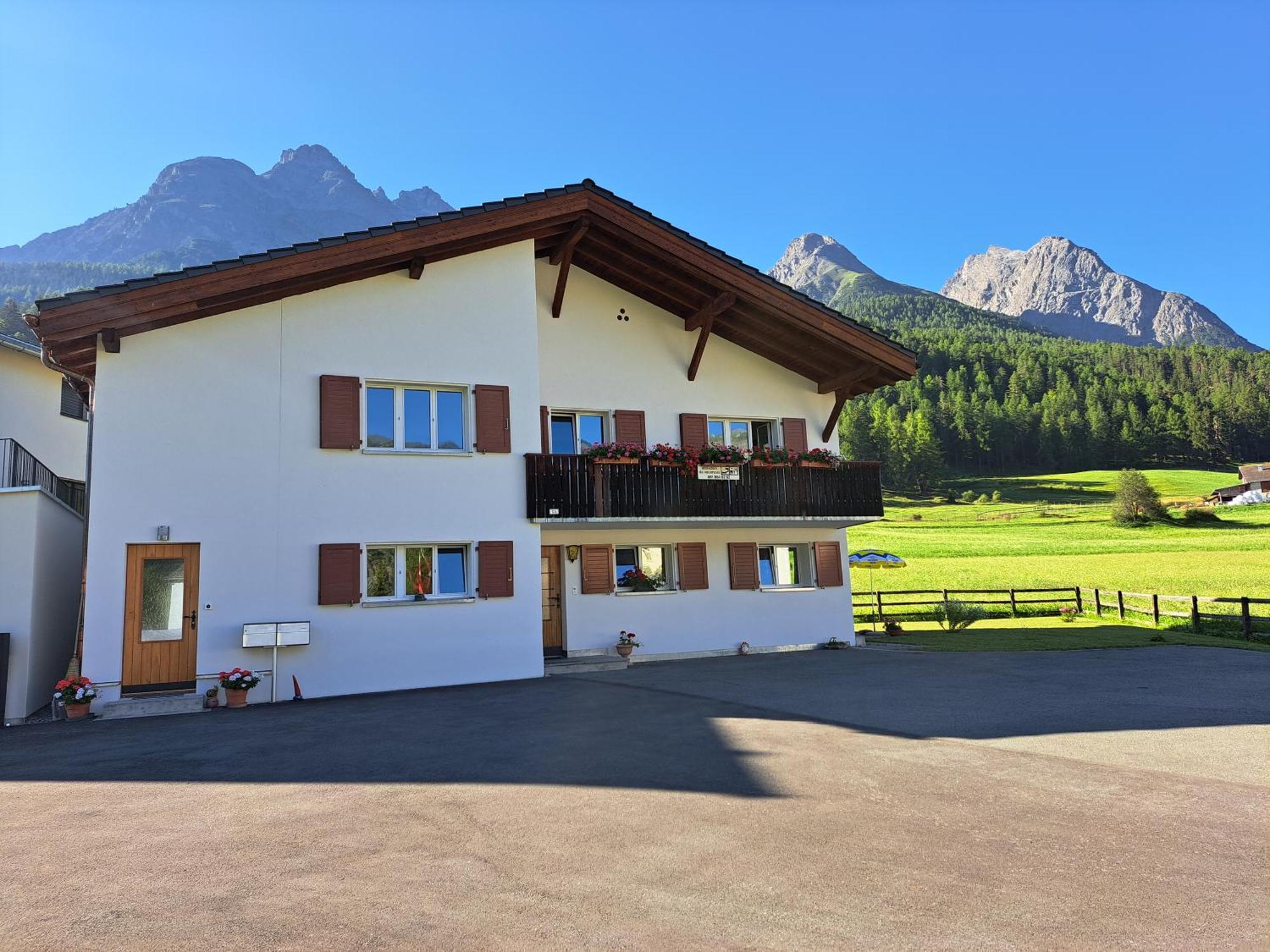 Haus Am See Tarasp Exteriör bild