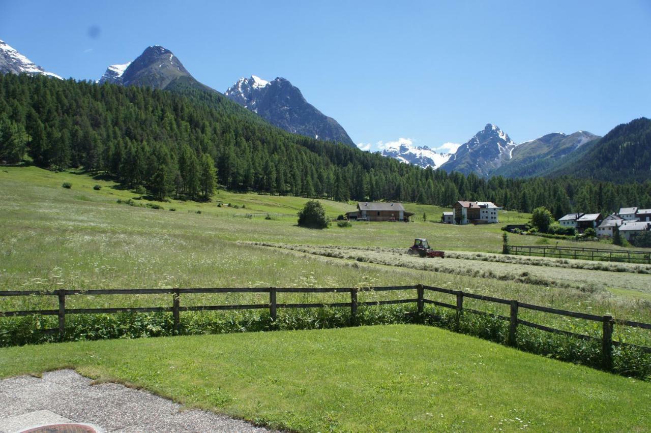 Haus Am See Tarasp Exteriör bild